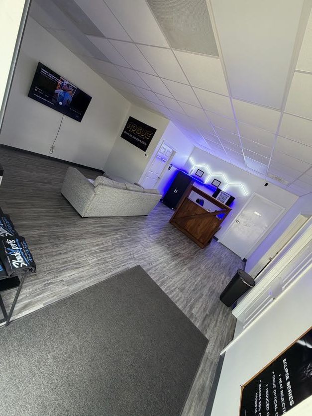 ShadeXperts showroom